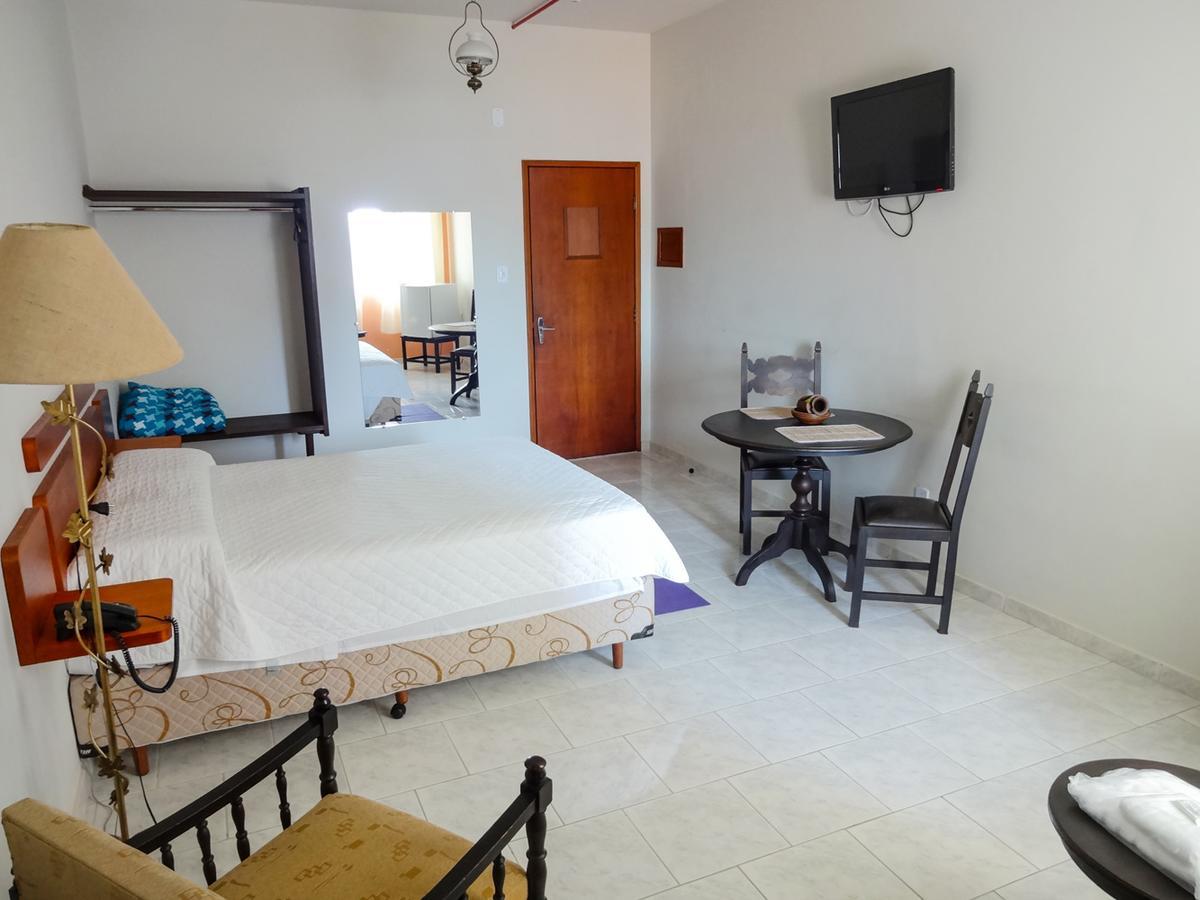 Hotel Colonial De לורנה מראה חיצוני תמונה